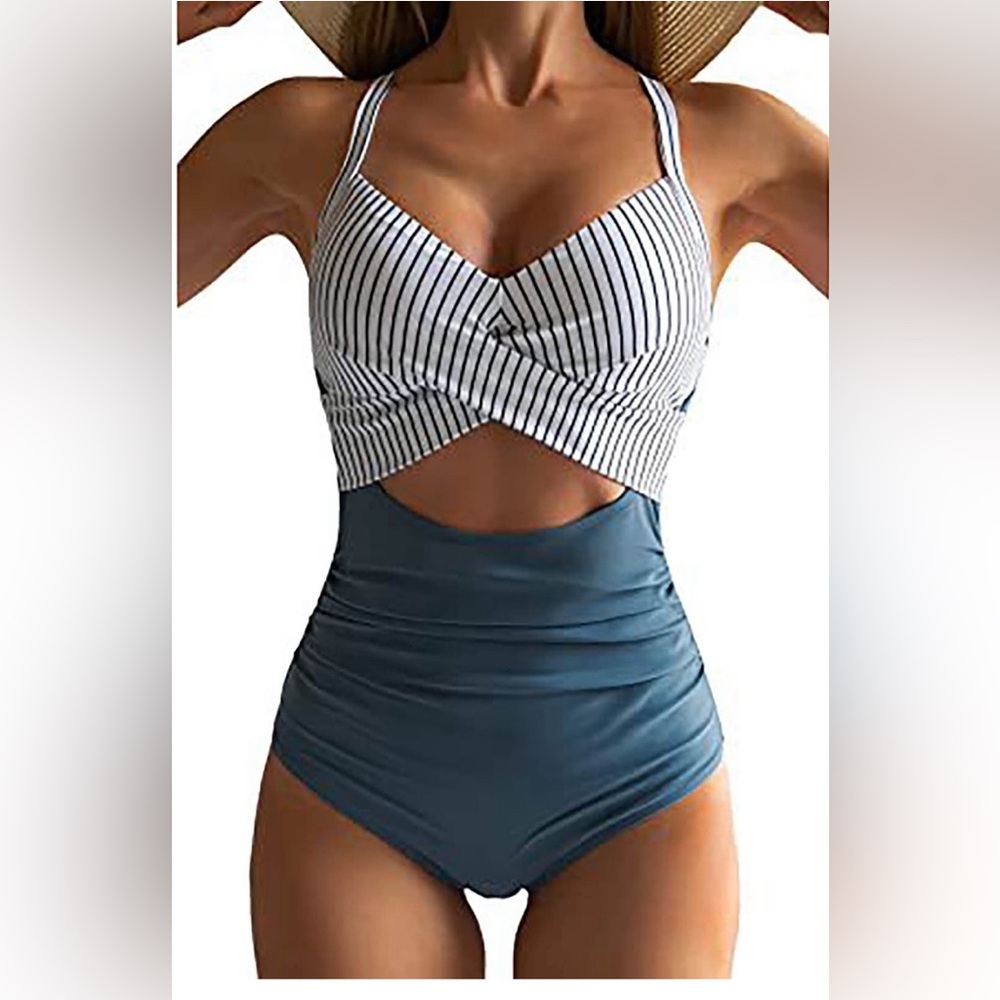 NWT one piece swim suit women Large